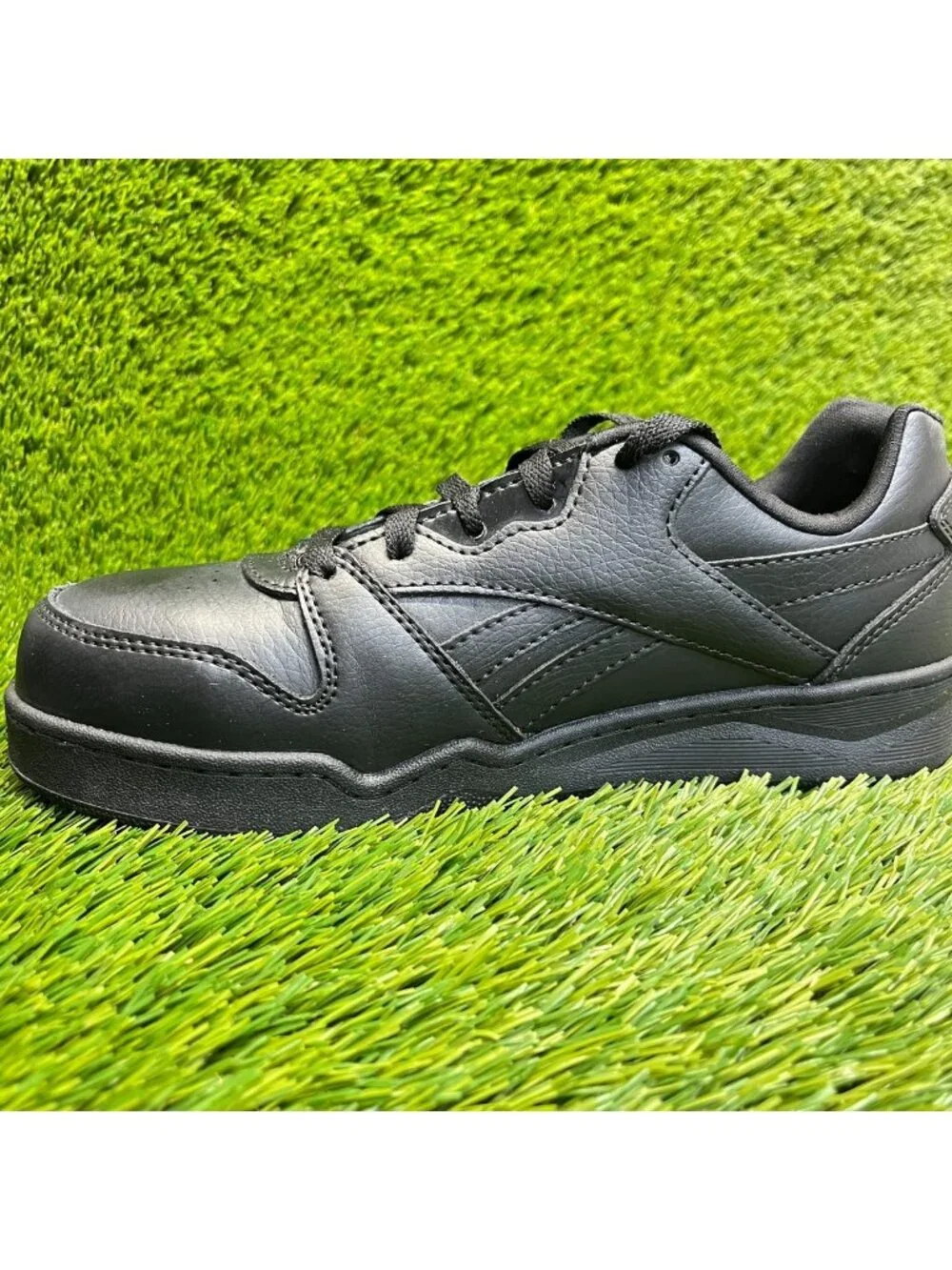 Reebok BB4500 Low Womens Size 7.5 Black Leather Composite Toe Safety Work Shoes